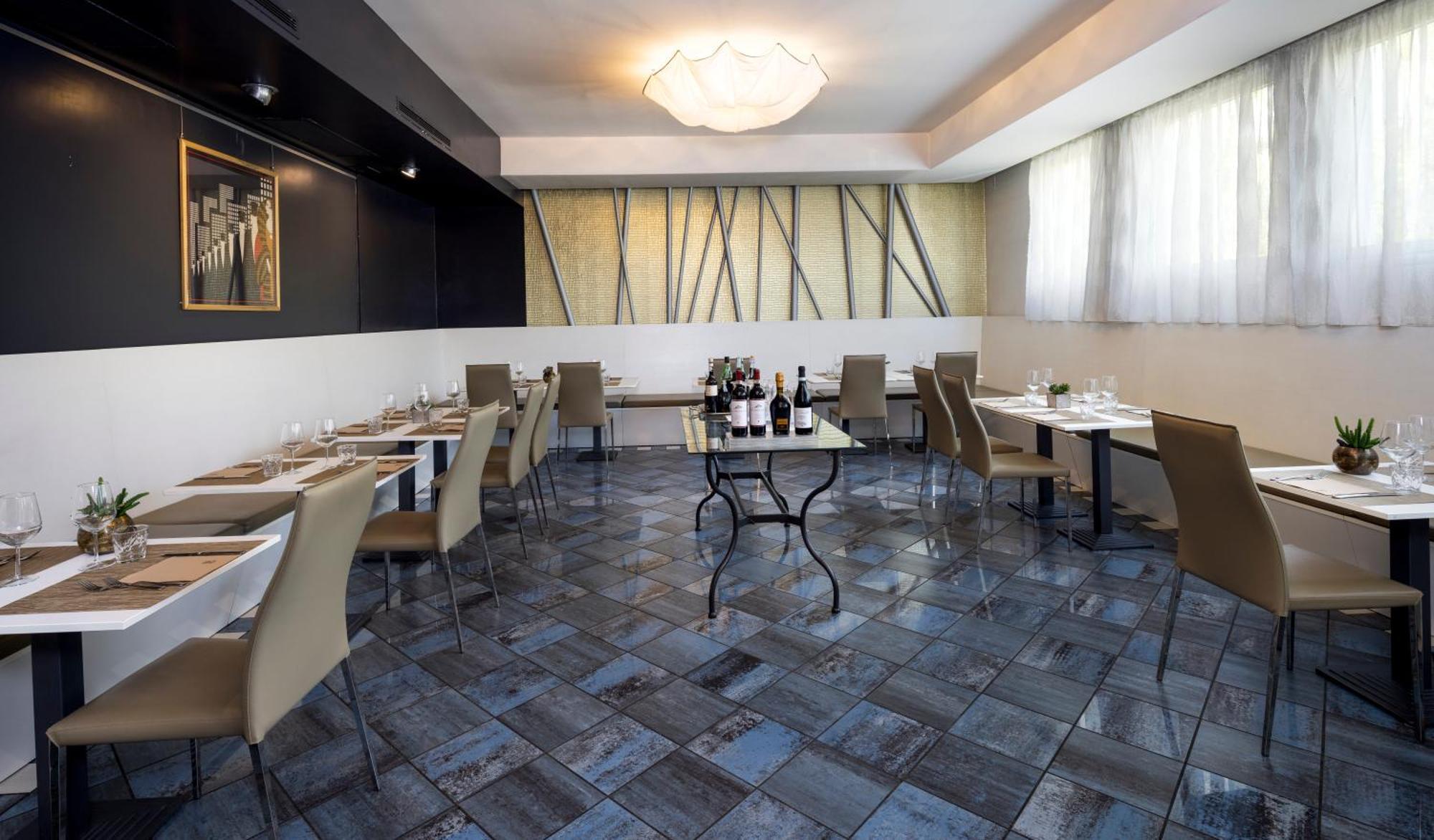Best Western Plus Hotel Farnese Parma Exterior foto